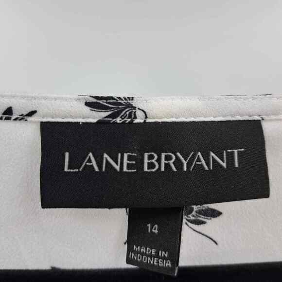 Lane Bryant Blouse Top 14 Floral Short Ruffle Flutter Sleeve Casual Black White - Picture 2 of 8